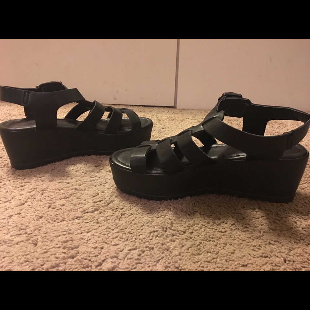 Black sandals
